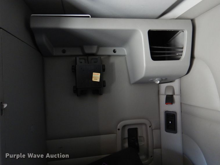 image for item DM7296 2014 Peterbilt 579  semi truck