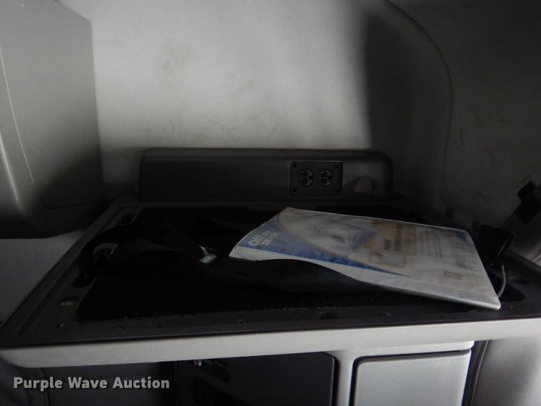 image for item DM7296 2014 Peterbilt 579  semi truck