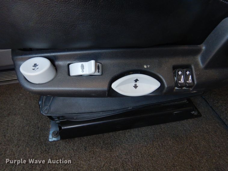 image for item DM7296 2014 Peterbilt 579  semi truck