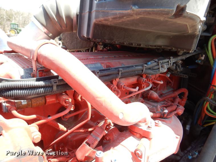 image for item DM7296 2014 Peterbilt 579  semi truck