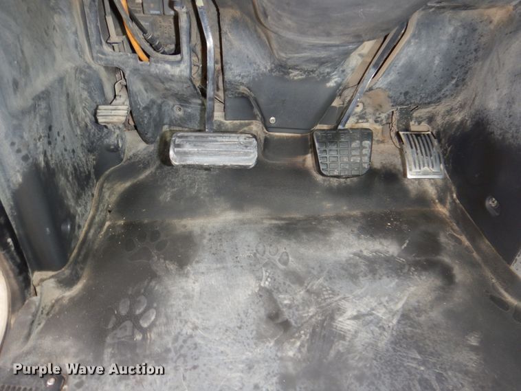 image for item DN7275 2008 Mack CHU613  semi truck