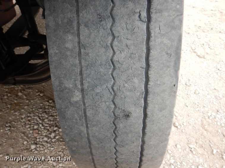 image for item DN7275 2008 Mack CHU613  semi truck