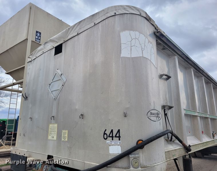 image for item FC9107 2005 Trailstar  end dump trailer