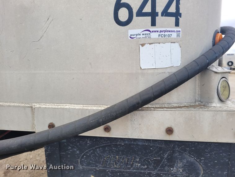 image for item FC9107 2005 Trailstar  end dump trailer