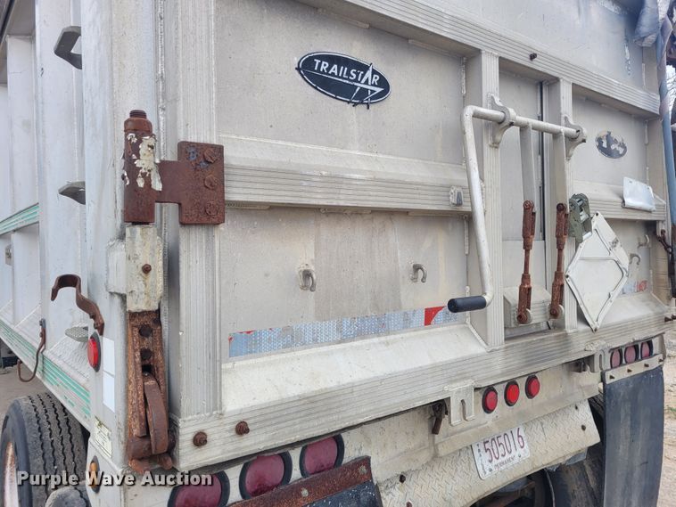 image for item FC9107 2005 Trailstar  end dump trailer