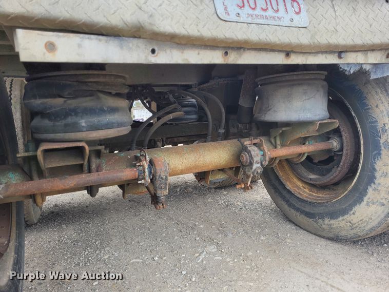 image for item FC9107 2005 Trailstar  end dump trailer