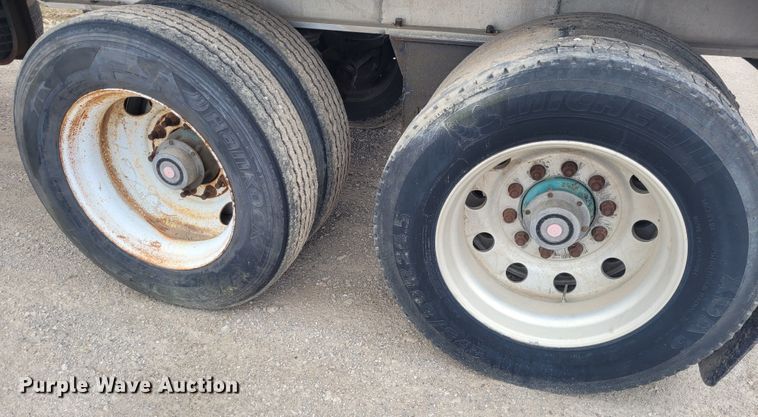 image for item FC9107 2005 Trailstar  end dump trailer