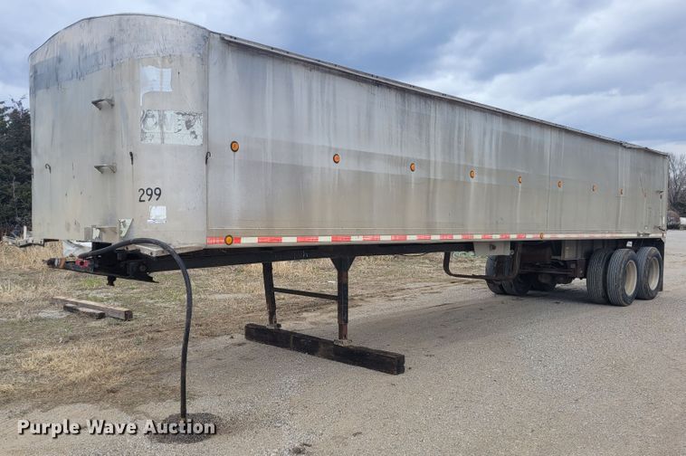 image for item FC9108 1994 CMC S102SS  end dump trailer