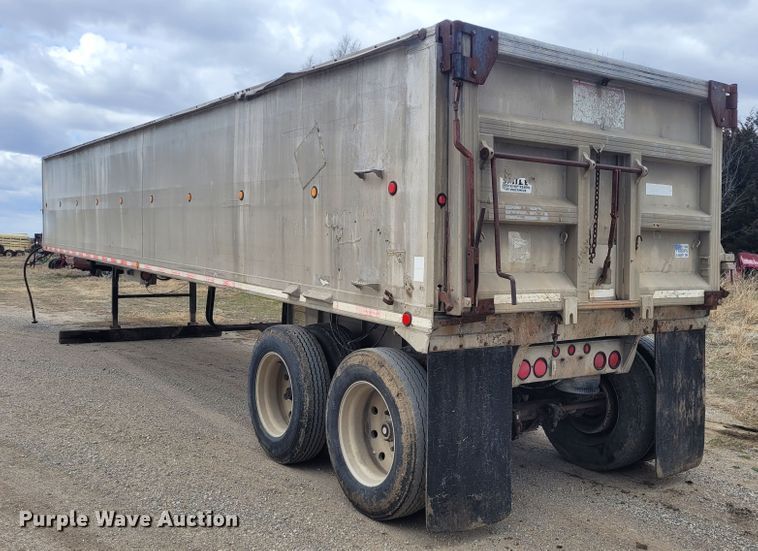 image for item FC9108 1994 CMC S102SS  end dump trailer