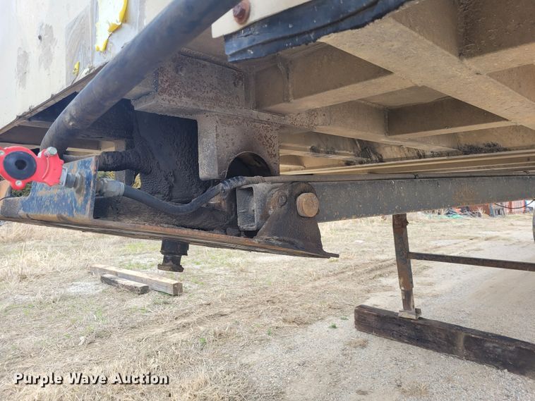 image for item FC9108 1994 CMC S102SS  end dump trailer