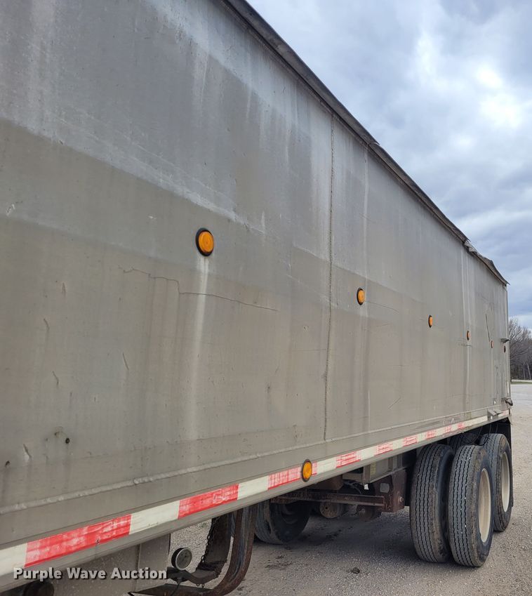 image for item FC9108 1994 CMC S102SS  end dump trailer