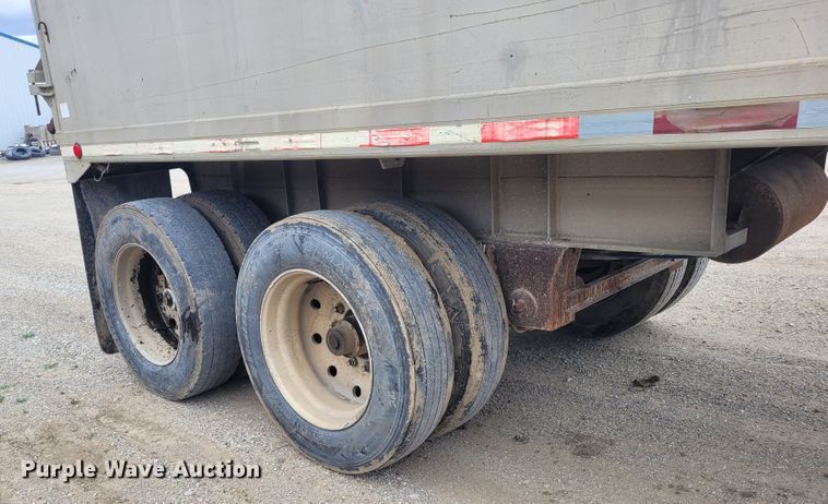 image for item FC9108 1994 CMC S102SS  end dump trailer