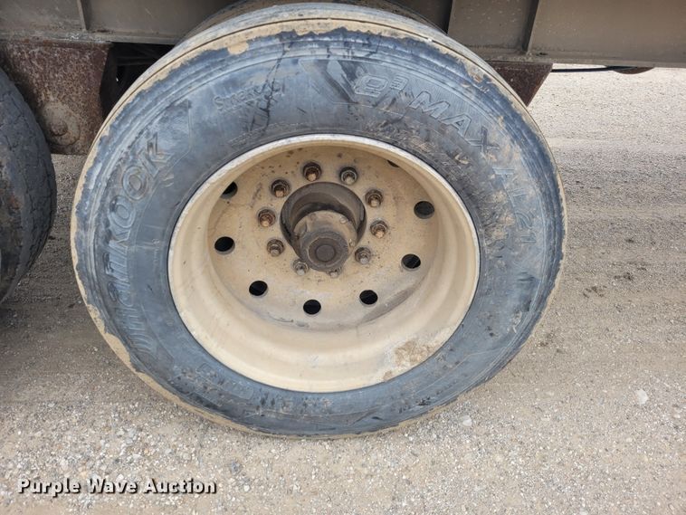 image for item FC9108 1994 CMC S102SS  end dump trailer