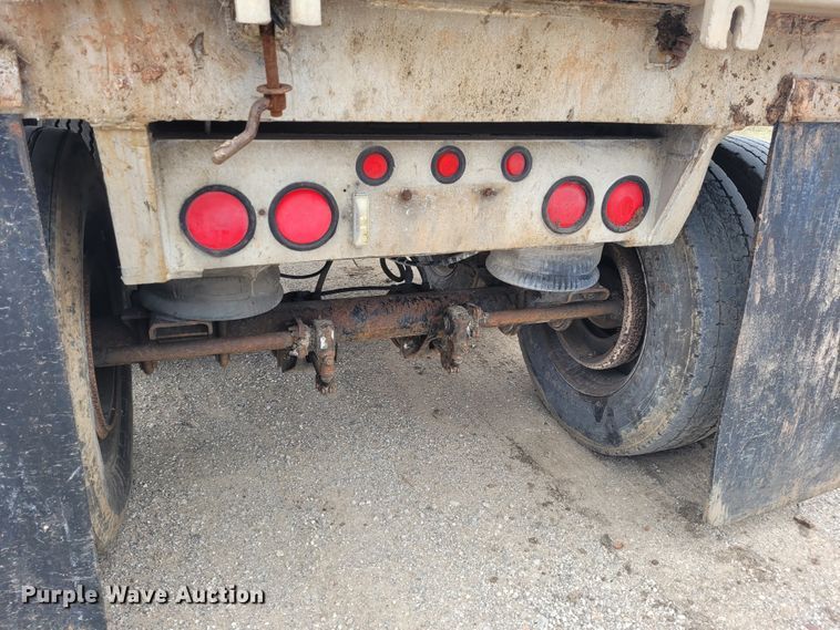 image for item FC9108 1994 CMC S102SS  end dump trailer