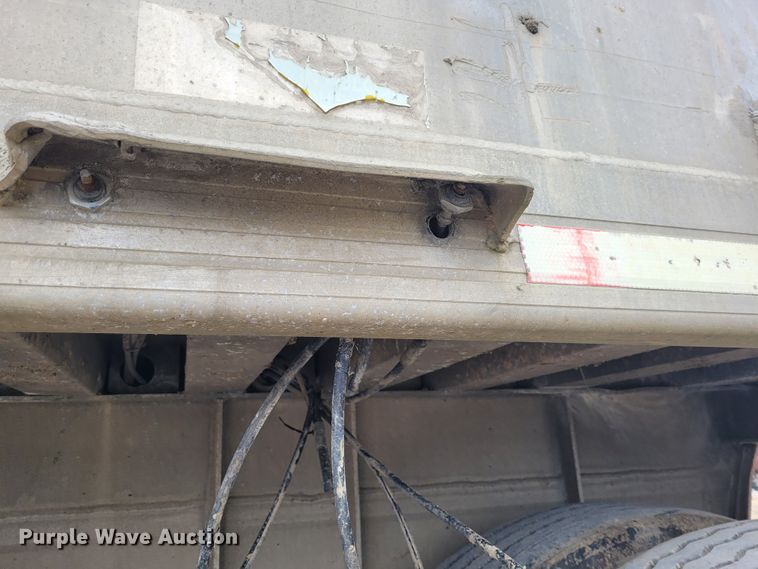 image for item FC9108 1994 CMC S102SS  end dump trailer