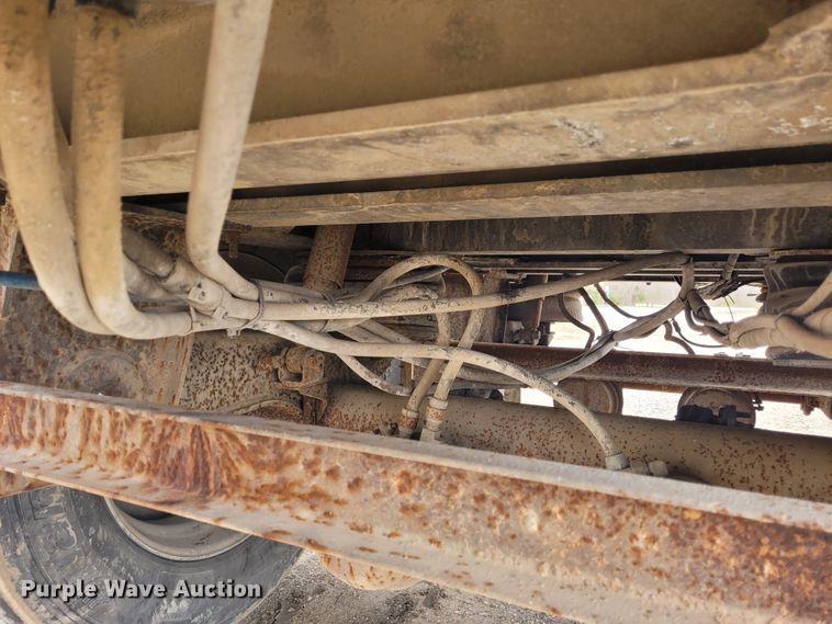 image for item FC9108 1994 CMC S102SS  end dump trailer