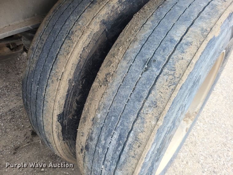 image for item FC9108 1994 CMC S102SS  end dump trailer