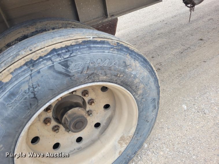 image for item FC9108 1994 CMC S102SS  end dump trailer