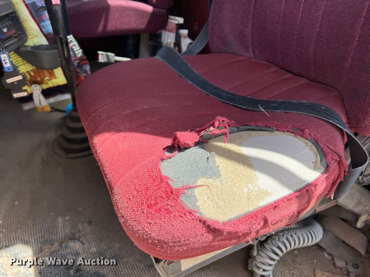 image for item IG9343 1999 Western Star 4964FX  semi truck