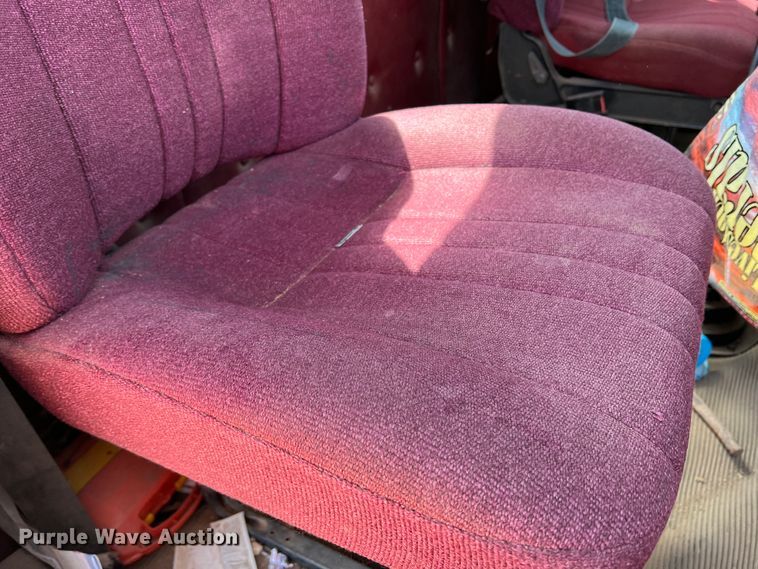 image for item IG9343 1999 Western Star 4964FX  semi truck