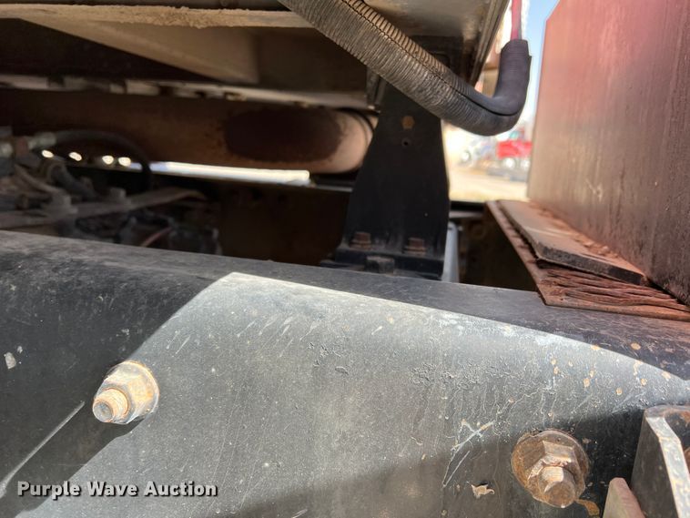 image for item IG9344 1995 International 9500  semi truck