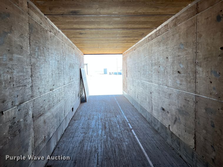 image for item IG9345 1984 Fruehauf FB9-F2  dry van trailer