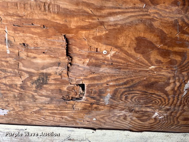 image for item IG9345 1984 Fruehauf FB9-F2  dry van trailer