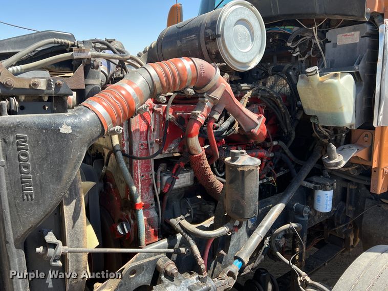 image for item IG9410 2005 Kenworth T600  semi truck