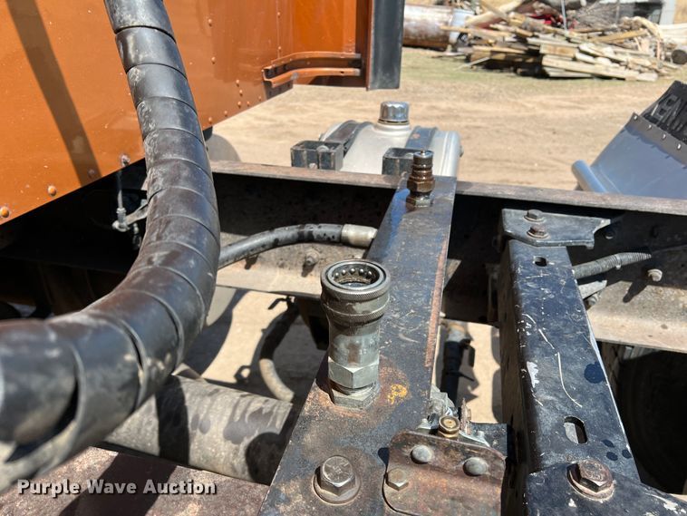 image for item IG9410 2005 Kenworth T600  semi truck