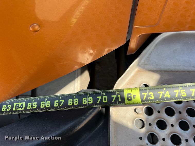 image for item IG9410 2005 Kenworth T600  semi truck