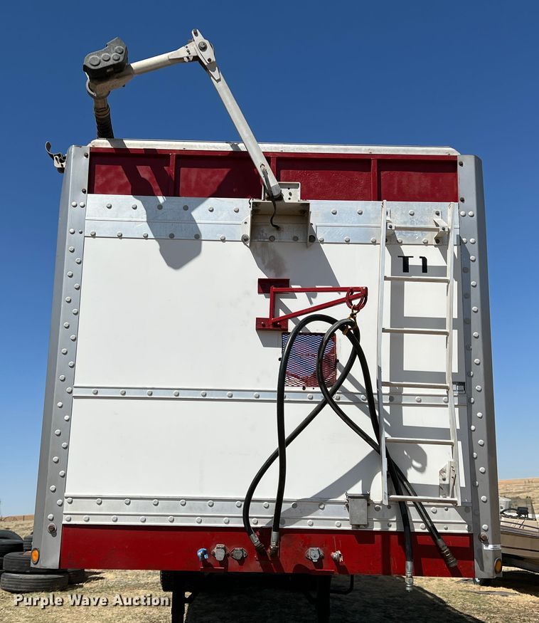 image for item IG9411 2007 Aeroswint  silage trailer