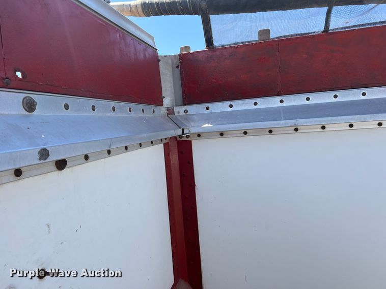 image for item IG9411 2007 Aeroswint  silage trailer