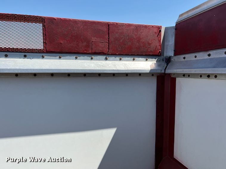 image for item IG9411 2007 Aeroswint  silage trailer