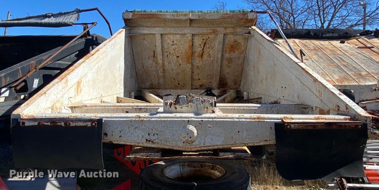 image for item IG9695 1992 Ranch Manufacturing Co  bottom dump trailer