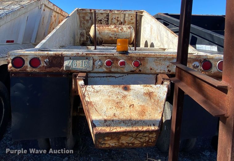 image for item IG9695 1992 Ranch Manufacturing Co  bottom dump trailer
