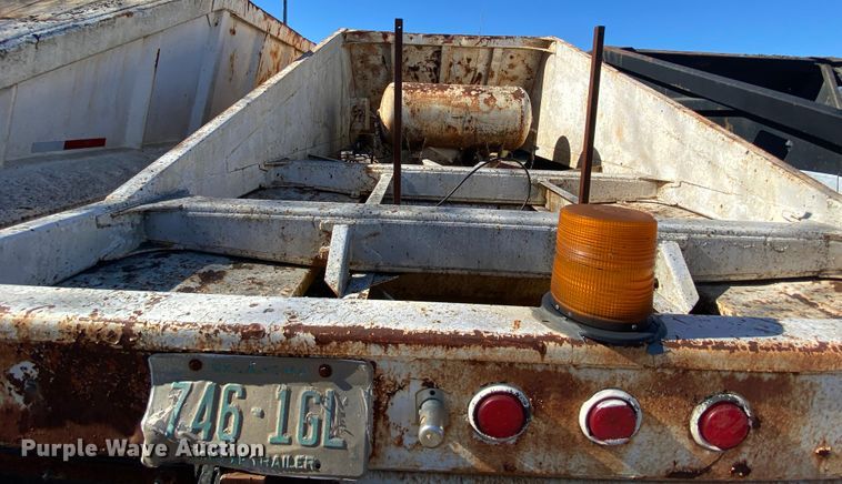 image for item IG9695 1992 Ranch Manufacturing Co  bottom dump trailer