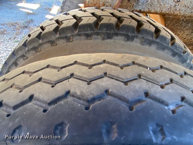 image for item IG9695 1992 Ranch Manufacturing Co  bottom dump trailer