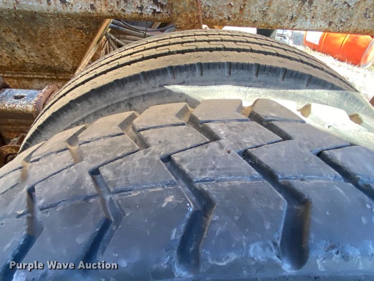 image for item IG9695 1992 Ranch Manufacturing Co  bottom dump trailer