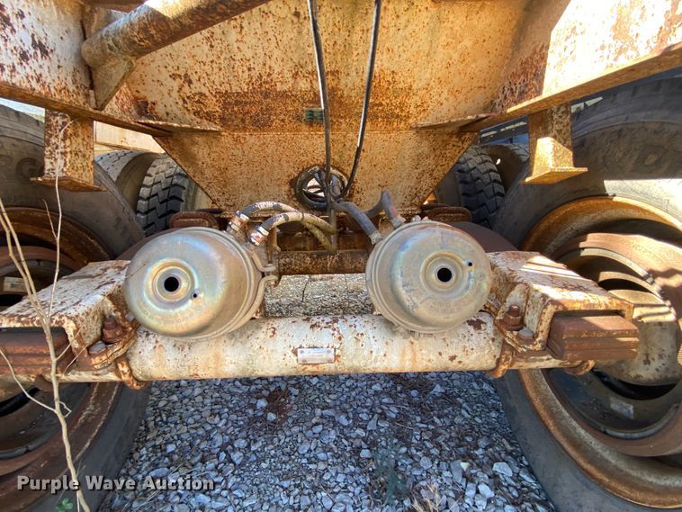 image for item IG9695 1992 Ranch Manufacturing Co  bottom dump trailer