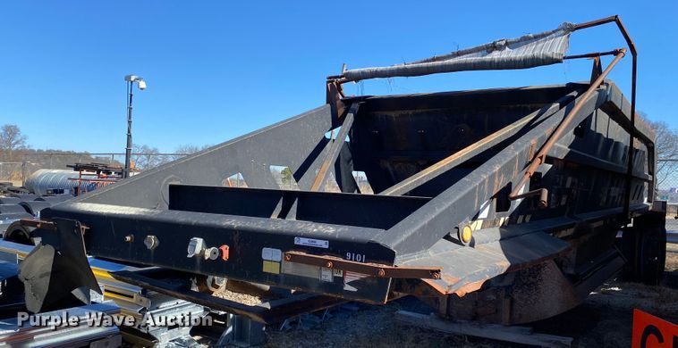 image for item IG9696 1994 Trail King  bottom dump trailer