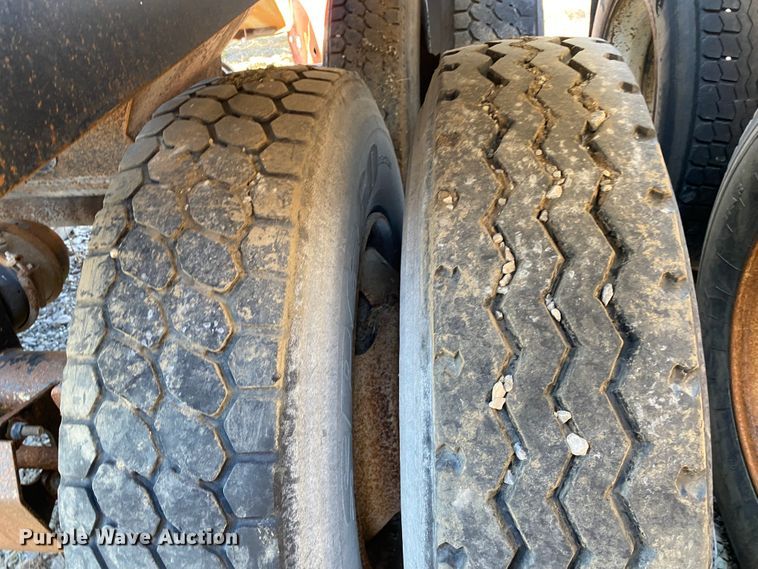 image for item IG9696 1994 Trail King  bottom dump trailer