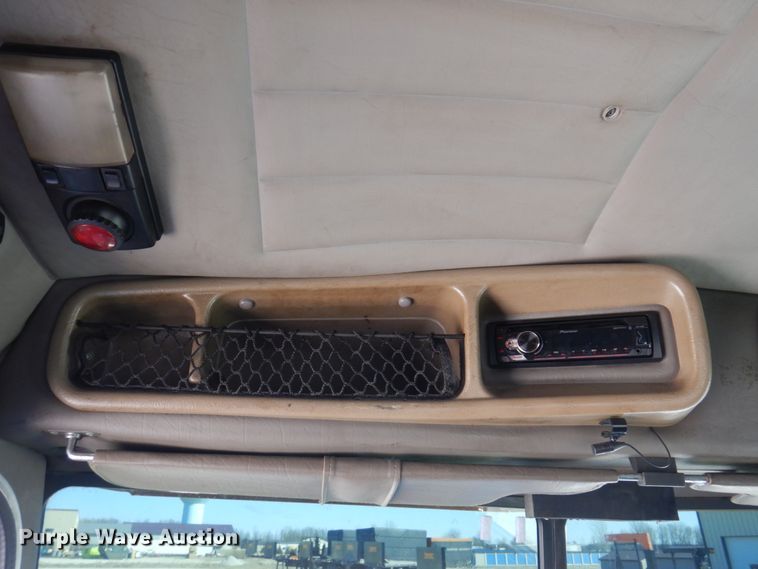 image for item IM9865 2005 Peterbilt 379  semi truck