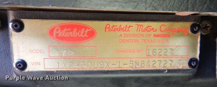 image for item IM9865 2005 Peterbilt 379  semi truck