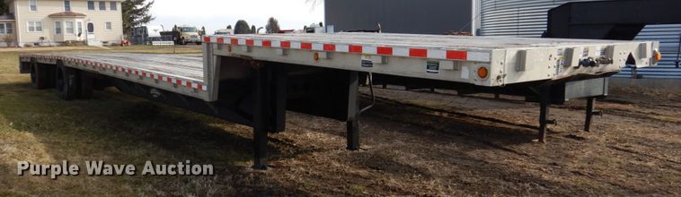 image for item IM9881 2004 Wilson  drop deck trailer
