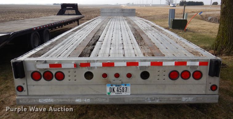 image for item IM9881 2004 Wilson  drop deck trailer