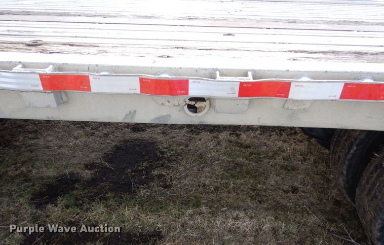 image for item IM9881 2004 Wilson  drop deck trailer