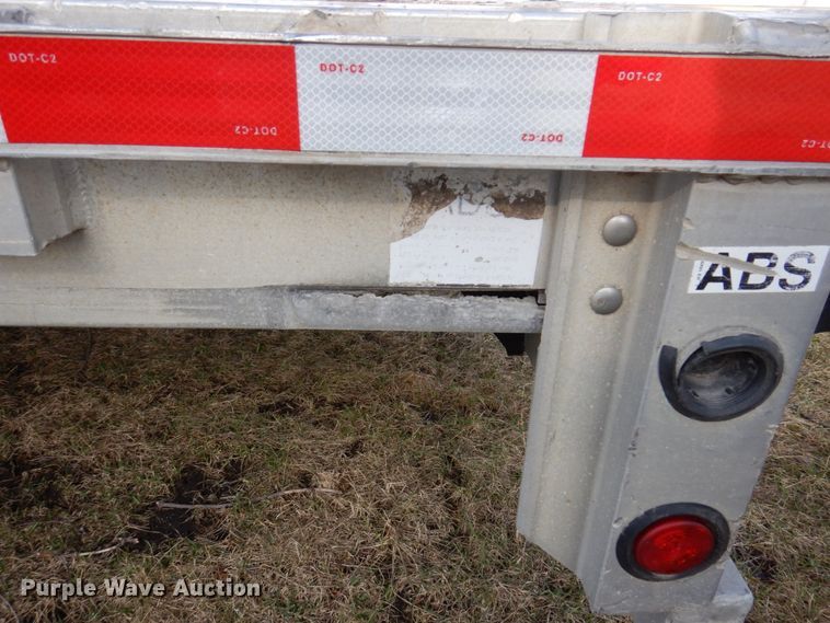 image for item IM9881 2004 Wilson  drop deck trailer