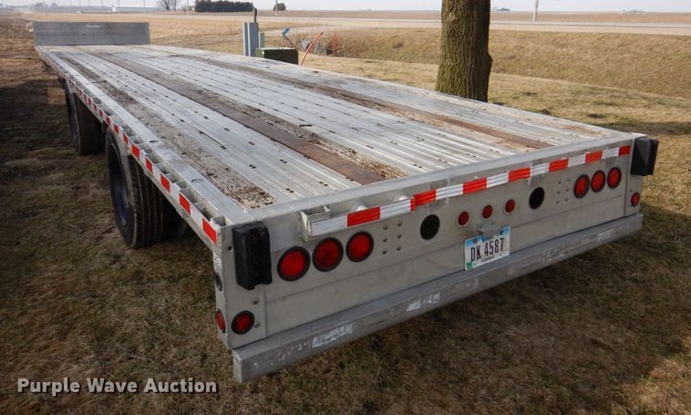 image for item IM9881 2004 Wilson  drop deck trailer