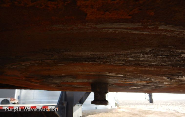 image for item IM9881 2004 Wilson  drop deck trailer