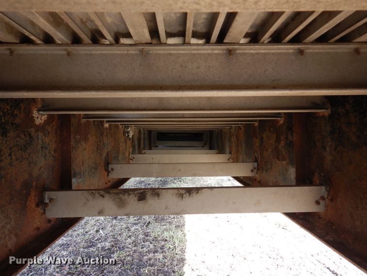 image for item IM9881 2004 Wilson  drop deck trailer